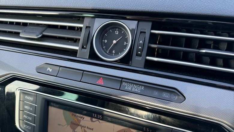 Volkswagen Passat 2.0 TDI R-Line 5dr DSG [Panoramic Roof] Diesel Estate